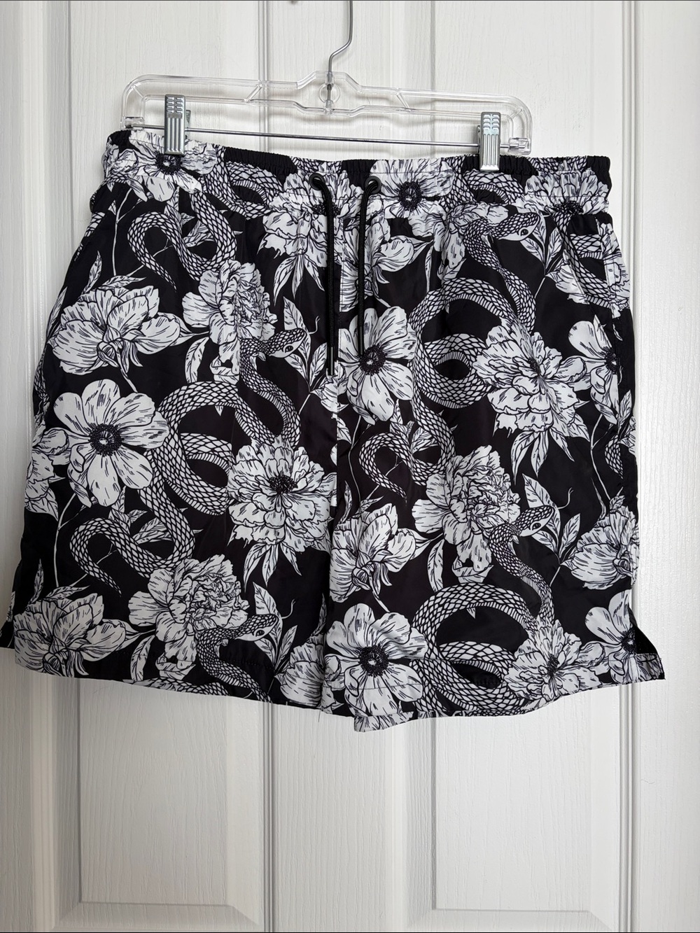 Madison Black & White Floral Snake-Print Shorts or Swim trunks
